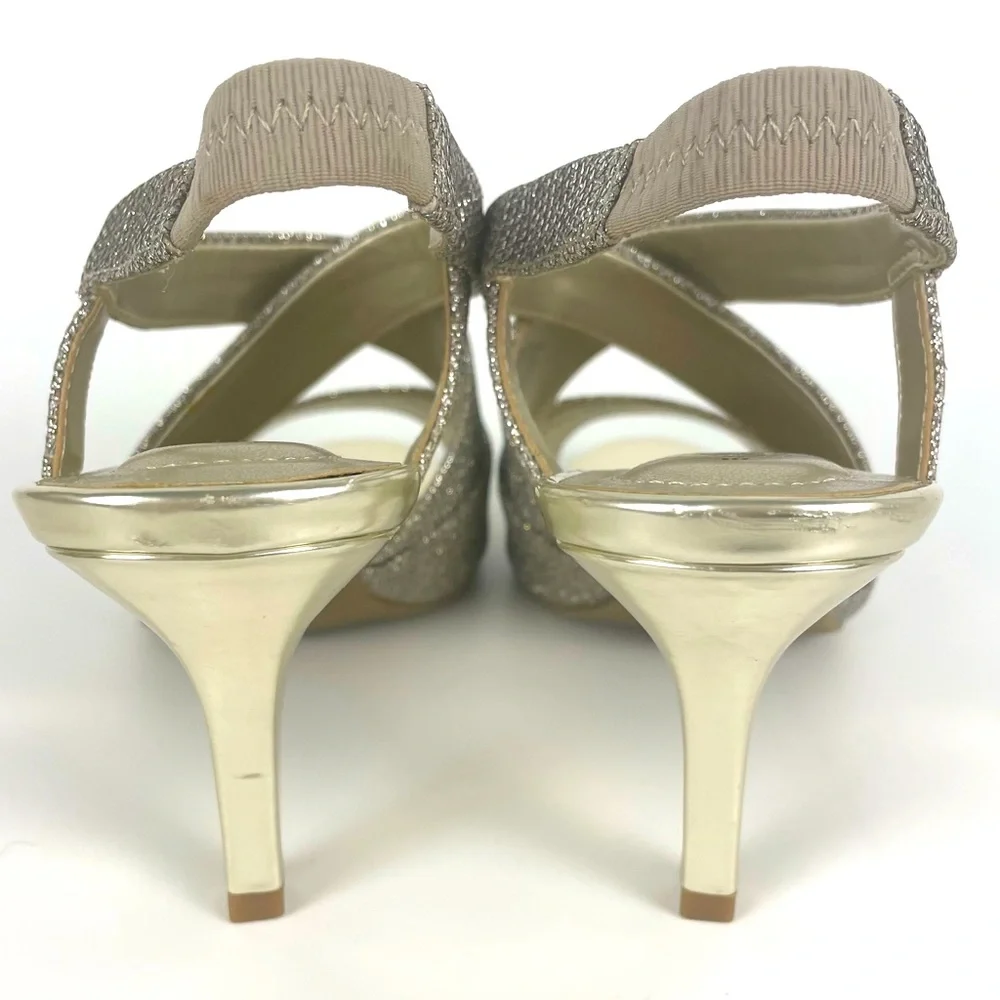 Bandolino Malorie Wishbone Sandal in Gold Size 6.5 - Picture 5 of 9